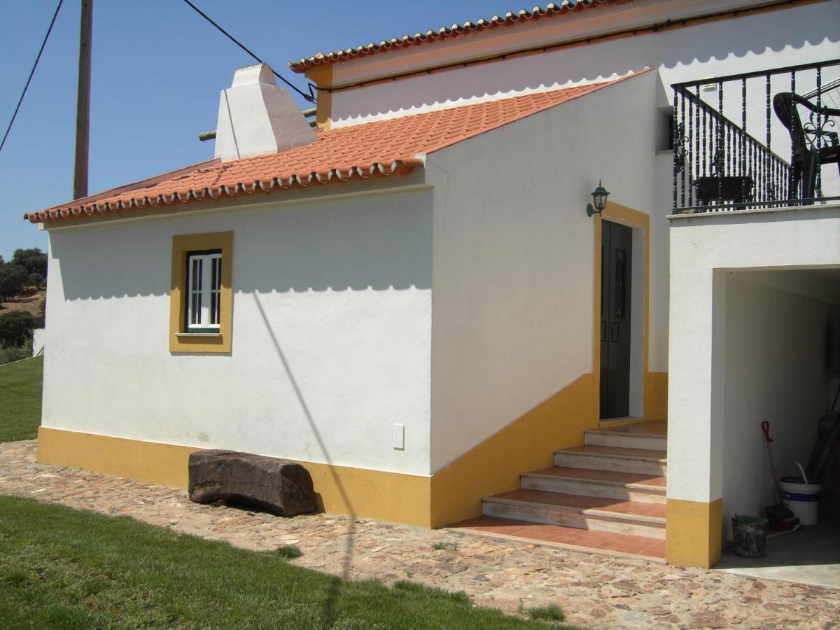 Villa House with authentic tiling&antique furniture à Montemor-o-Novo Extérieur photo