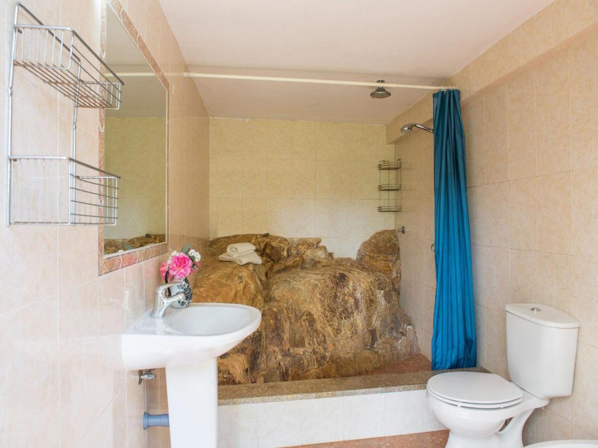 Villa House with authentic tiling&antique furniture à Montemor-o-Novo Extérieur photo